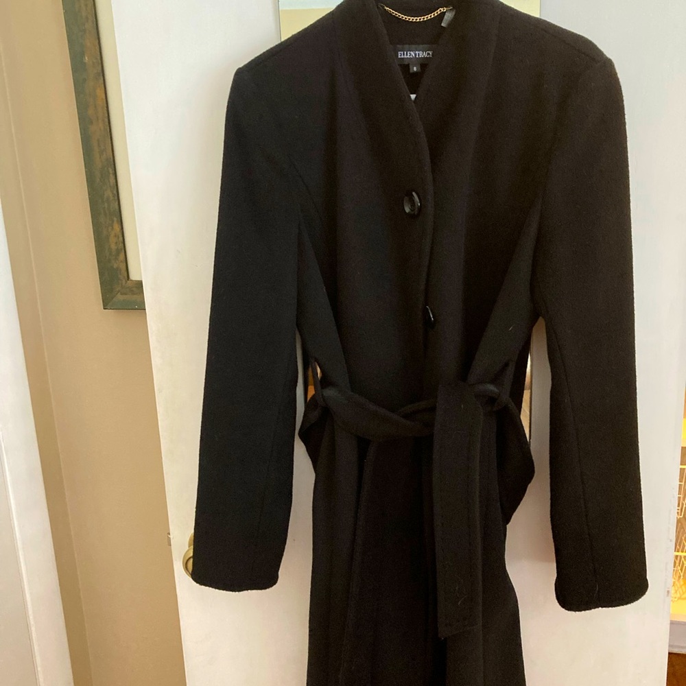 Black coat with belt front tie Ellen Tracy